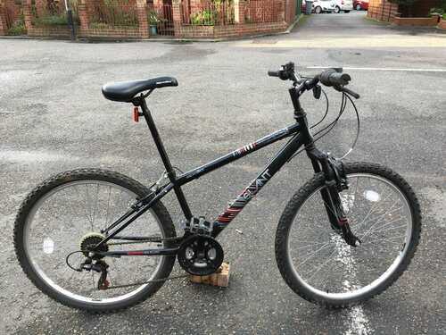 Teenagers mountain bike Apollo slant in great riding condition ride away