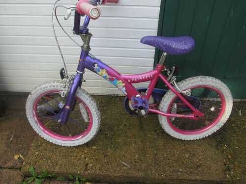 Small Girls Bicycle. Collect from SS7