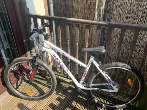 Indur Angel Womens Mountain Bike Large- Excellent Condition